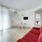 Lovely 3 Rooms Apartment Close Trastevere Station